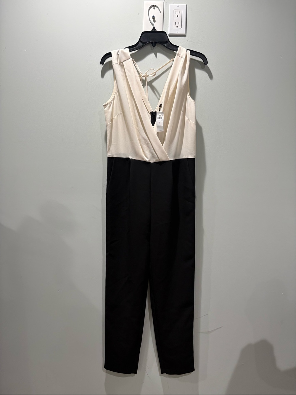Ann Taylor Two-Tone Sleeveless V-Neck Jumpsuit in Cream and Black
